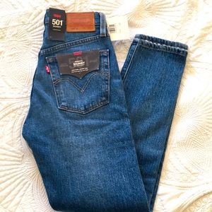 SOLD!!!!   501 Levi’s jeans 24x28